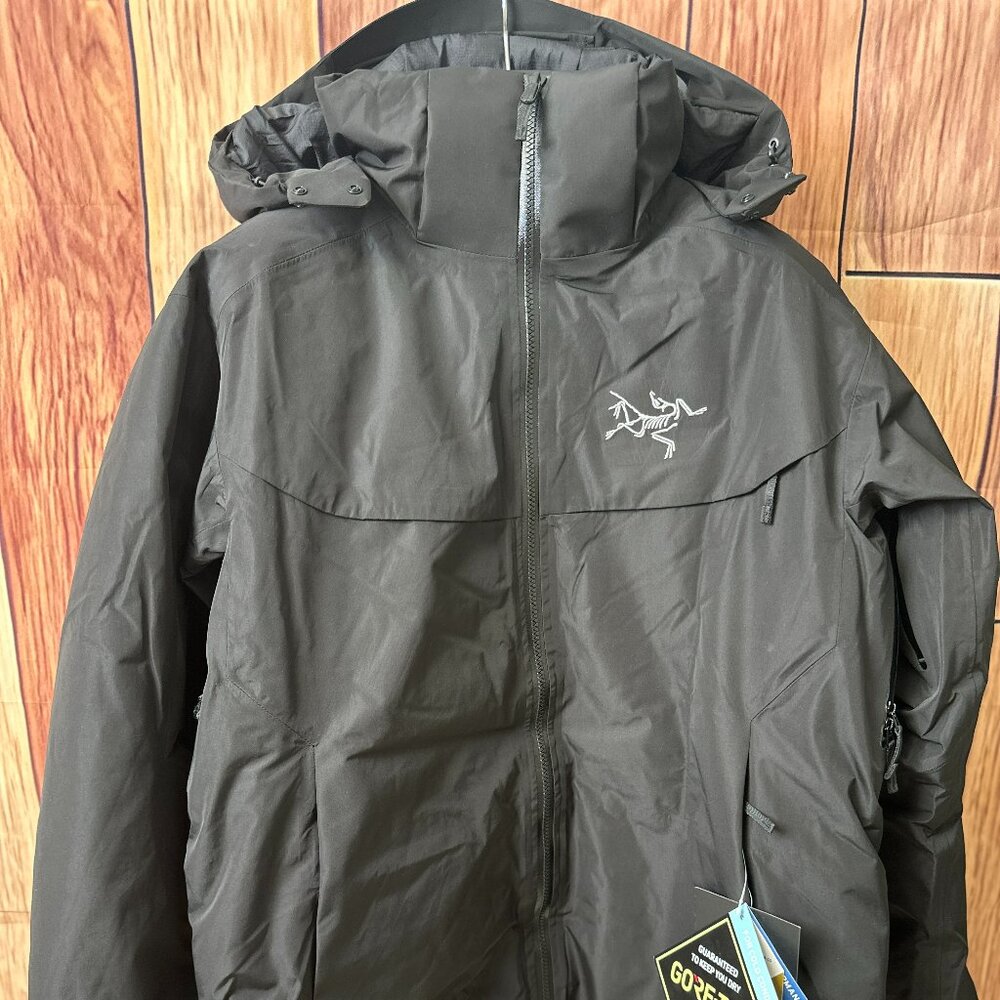 NWT Arc'teryx Black Gore-Tex Outdoor Jacket - Waterproof Ski/Hiking Coat